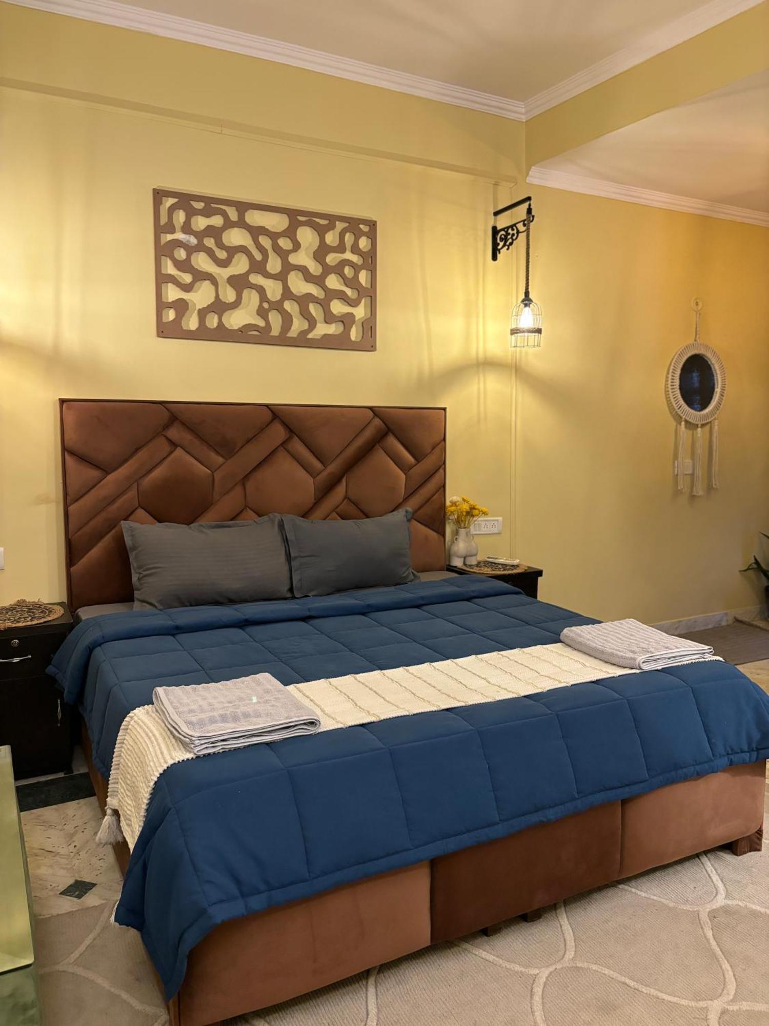 Atharva'S Homestay By Goaround Homes - Nehru Enclave Metro, South Delhi New Delhi Exterior foto