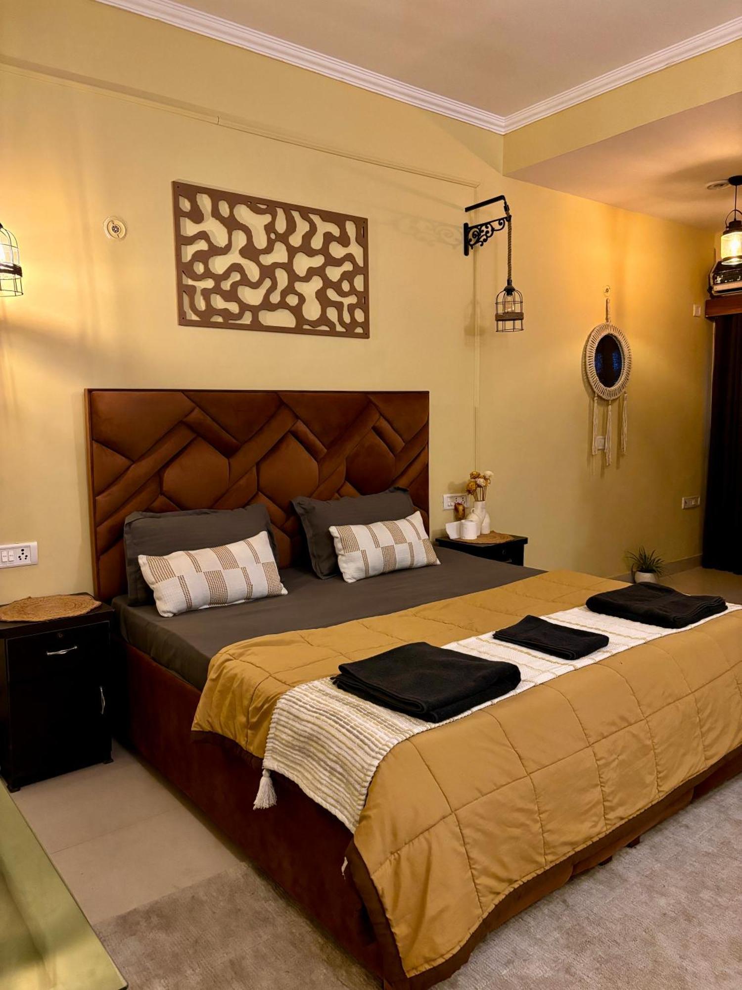 Atharva'S Homestay By Goaround Homes - Nehru Enclave Metro, South Delhi New Delhi Exterior foto