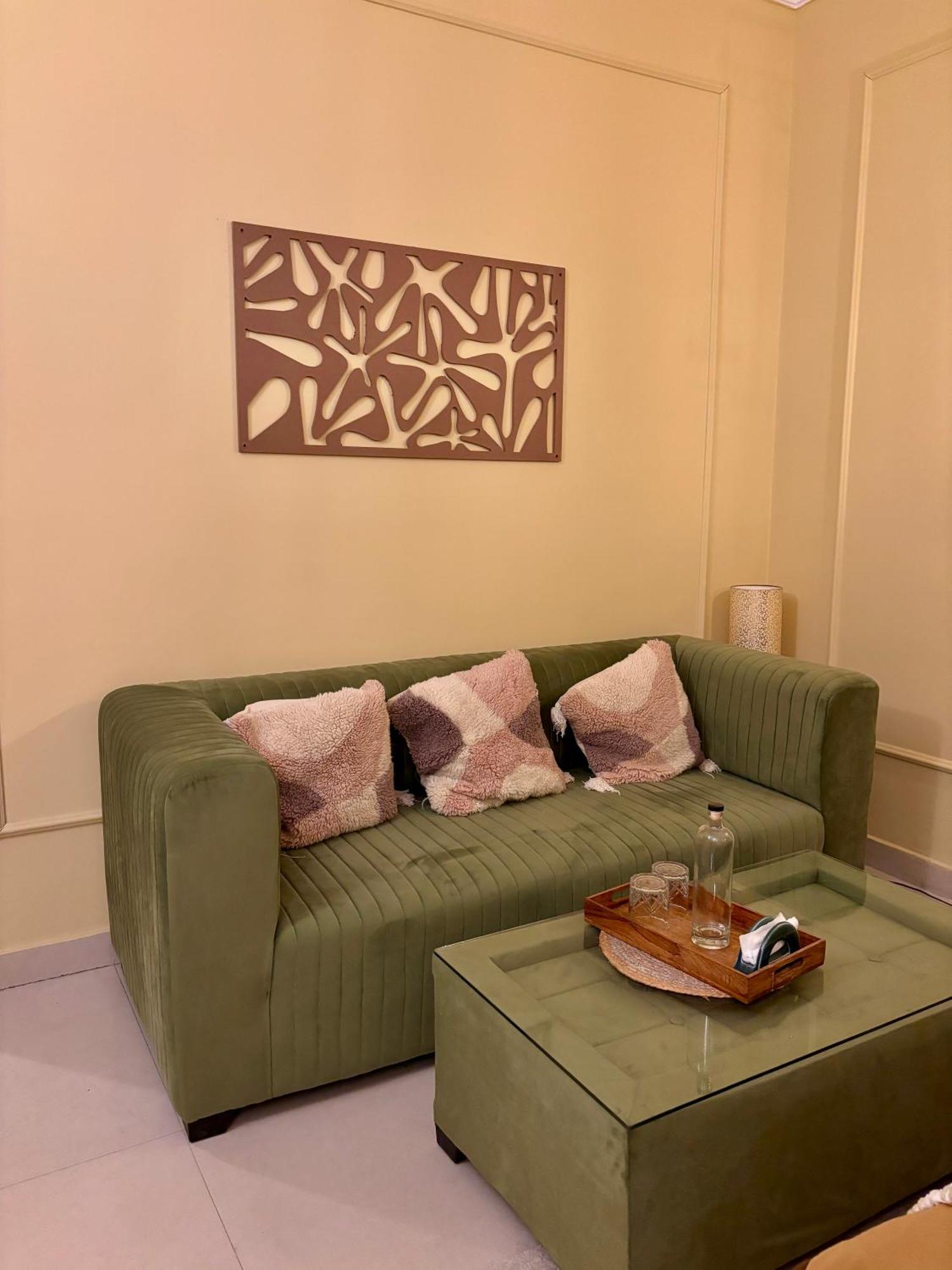 Atharva'S Homestay By Goaround Homes - Nehru Enclave Metro, South Delhi New Delhi Exterior foto
