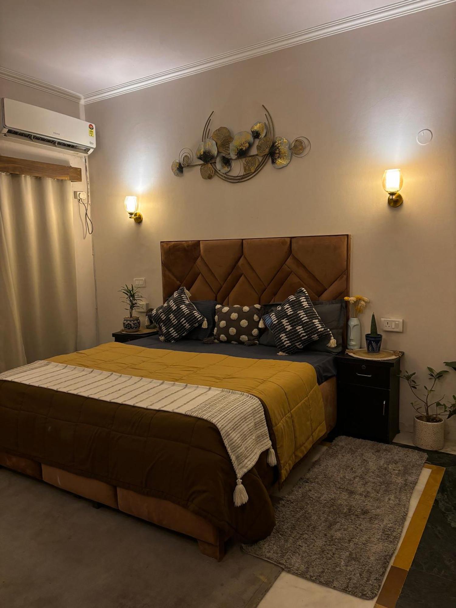 Atharva'S Homestay By Goaround Homes - Nehru Enclave Metro, South Delhi New Delhi Exterior foto