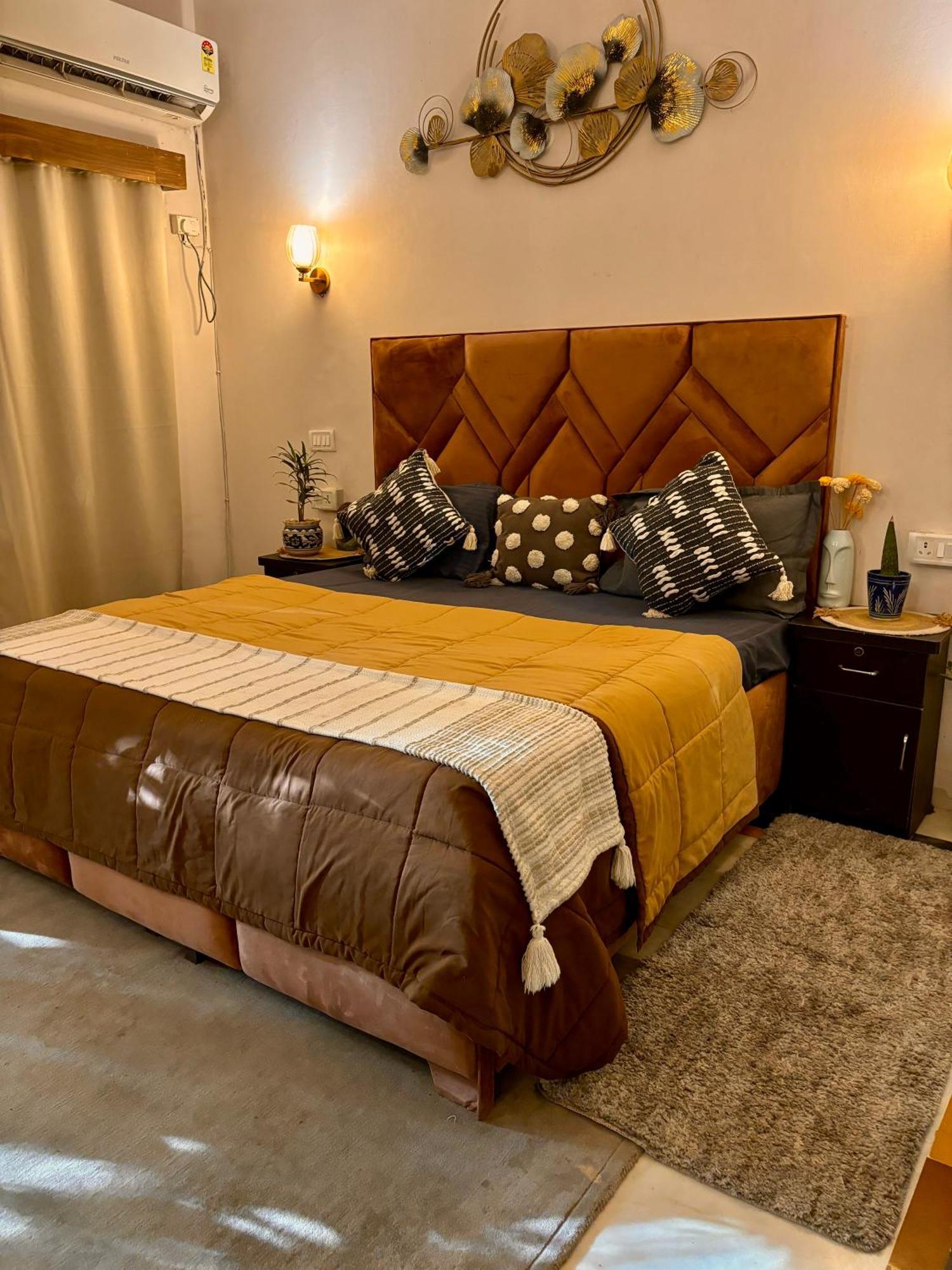 Atharva'S Homestay By Goaround Homes - Nehru Enclave Metro, South Delhi New Delhi Exterior foto