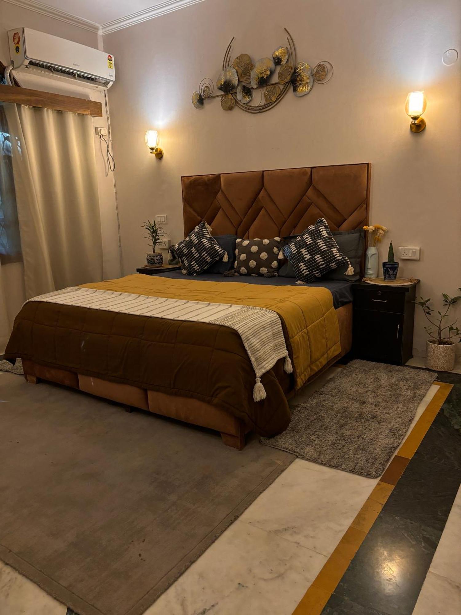 Atharva'S Homestay By Goaround Homes - Nehru Enclave Metro, South Delhi New Delhi Exterior foto