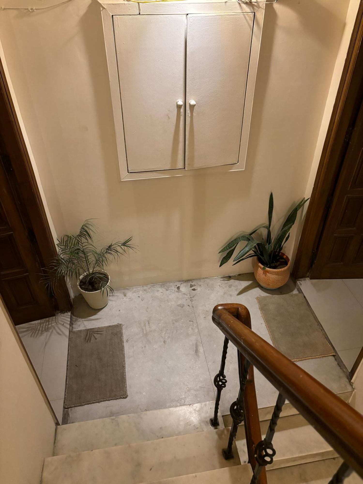 Atharva'S Homestay By Goaround Homes - Nehru Enclave Metro, South Delhi New Delhi Exterior foto