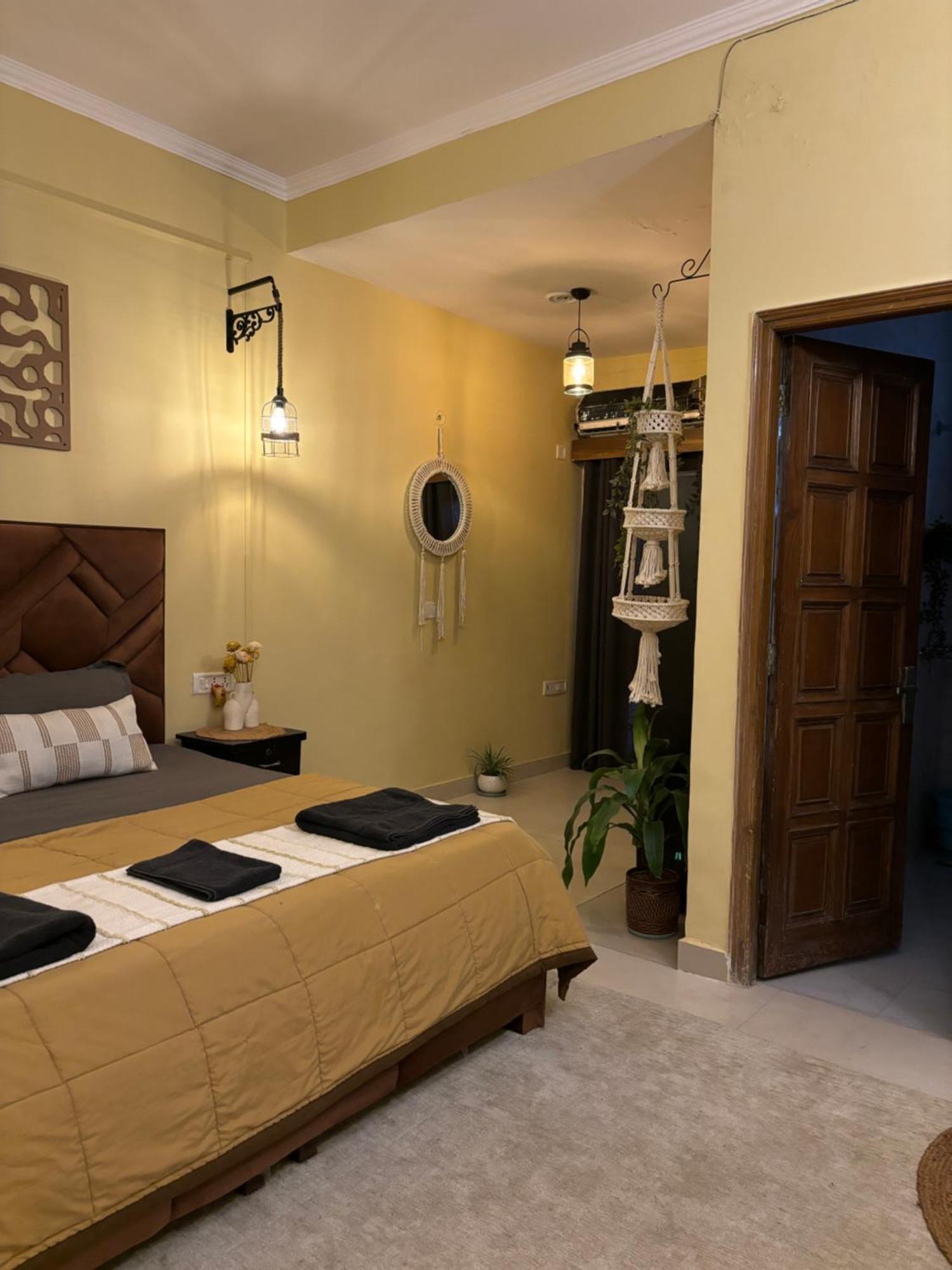Atharva'S Homestay By Goaround Homes - Nehru Enclave Metro, South Delhi New Delhi Exterior foto