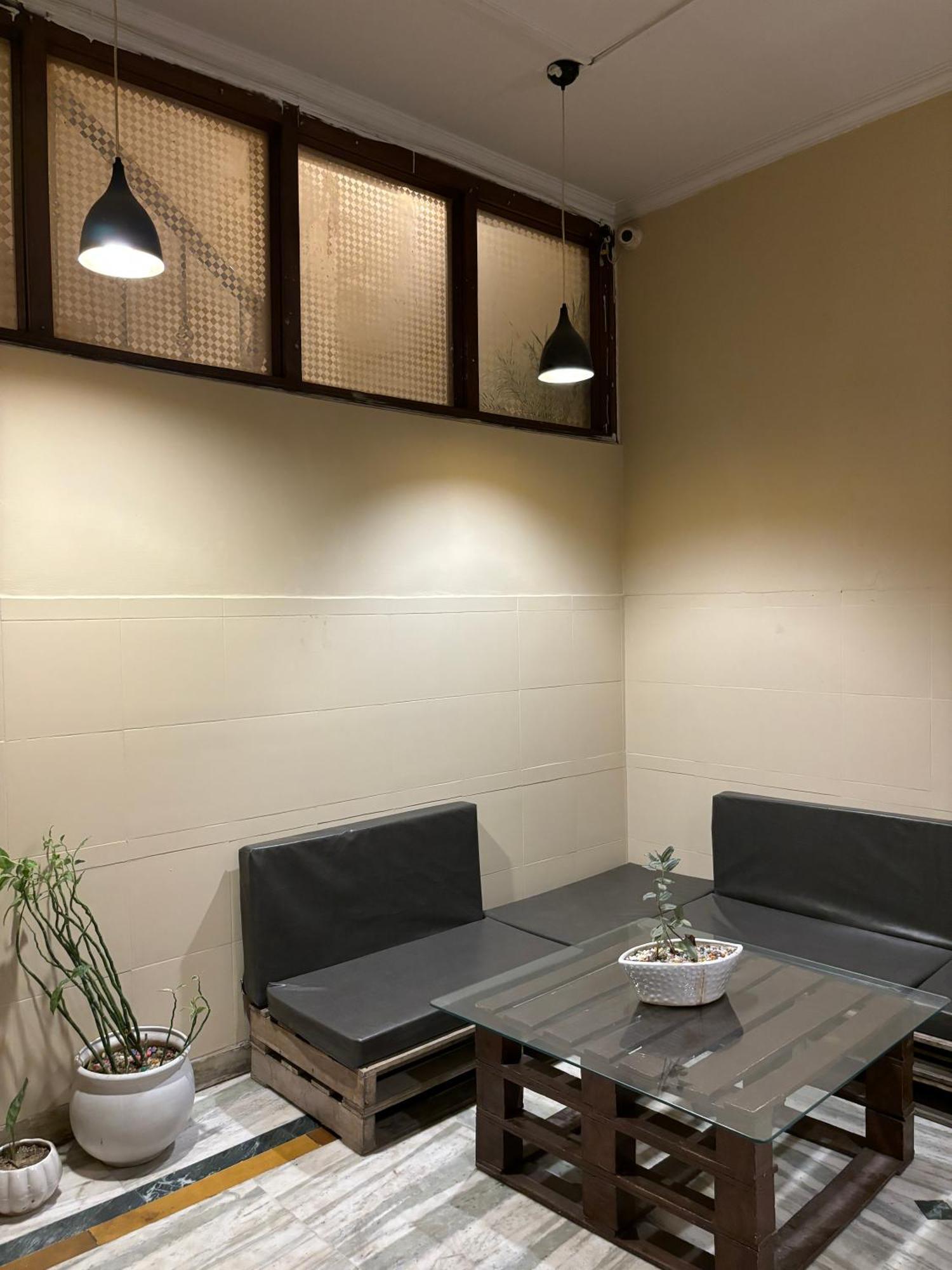 Atharva'S Homestay By Goaround Homes - Nehru Enclave Metro, South Delhi New Delhi Exterior foto