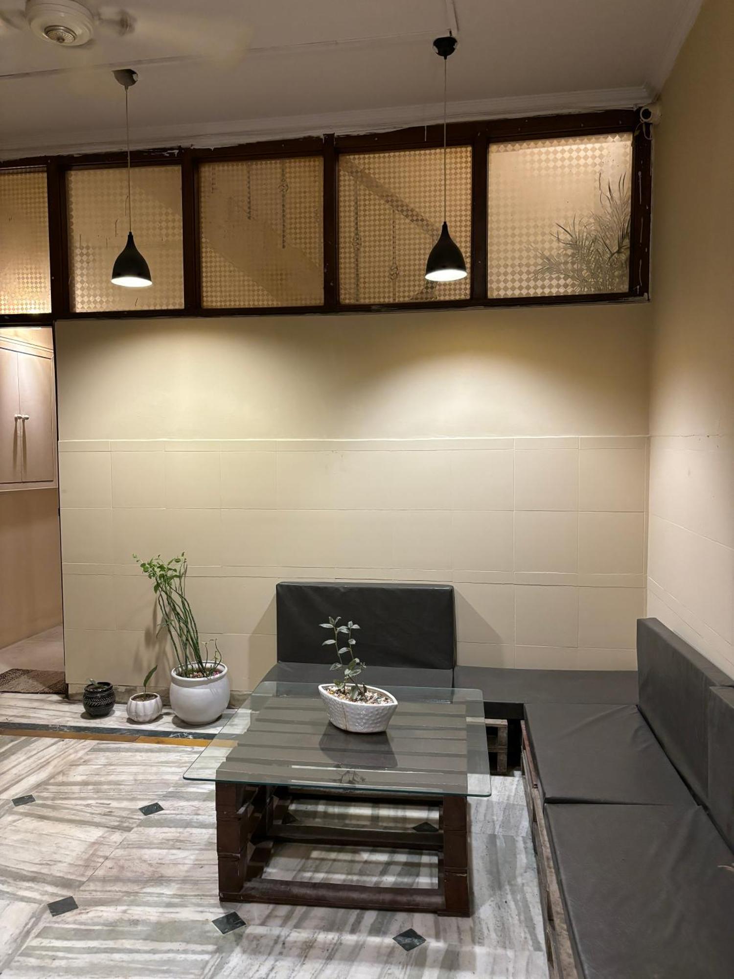 Atharva'S Homestay By Goaround Homes - Nehru Enclave Metro, South Delhi New Delhi Exterior foto