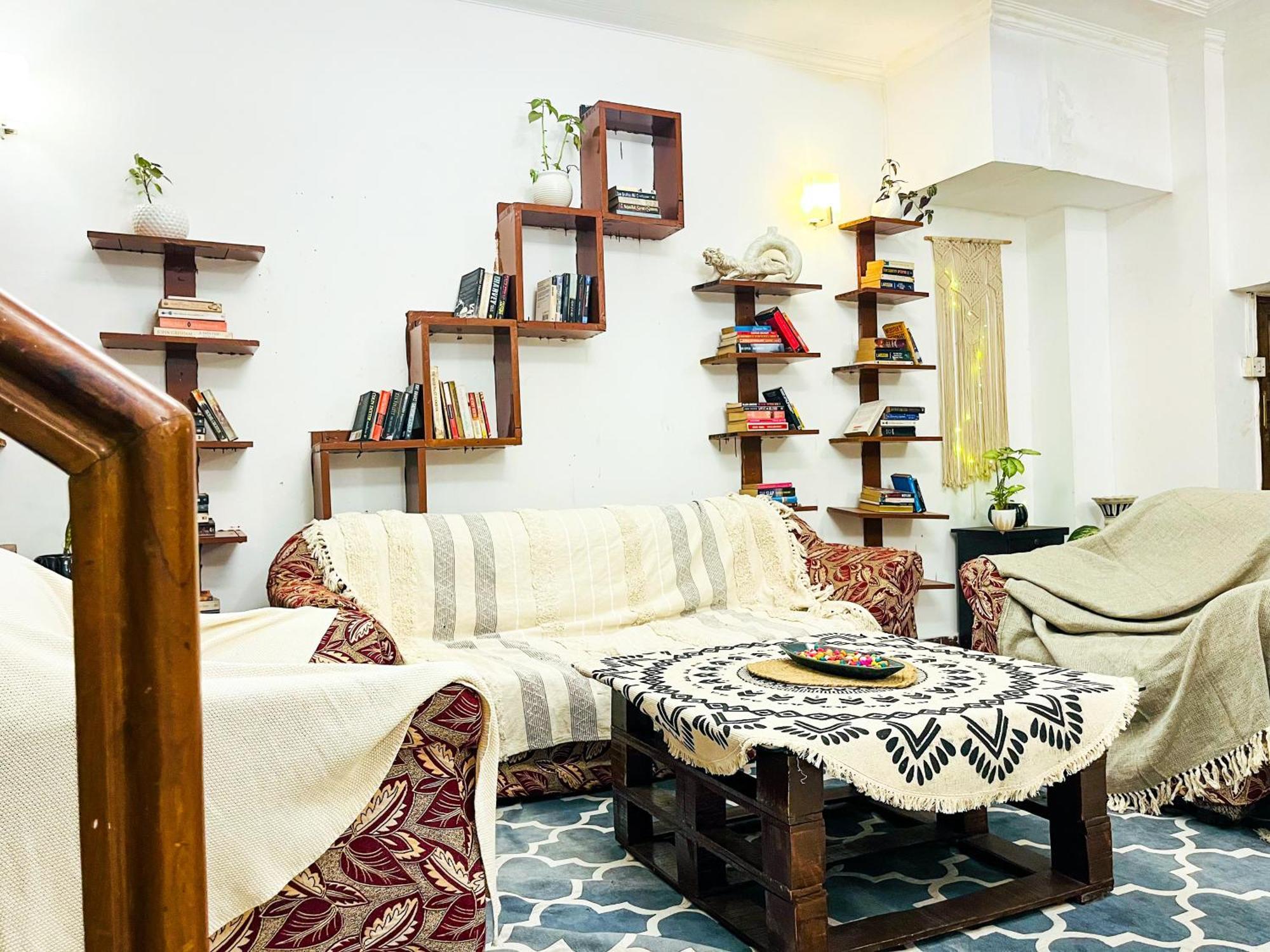 Atharva'S Homestay By Goaround Homes - Nehru Enclave Metro, South Delhi New Delhi Exterior foto
