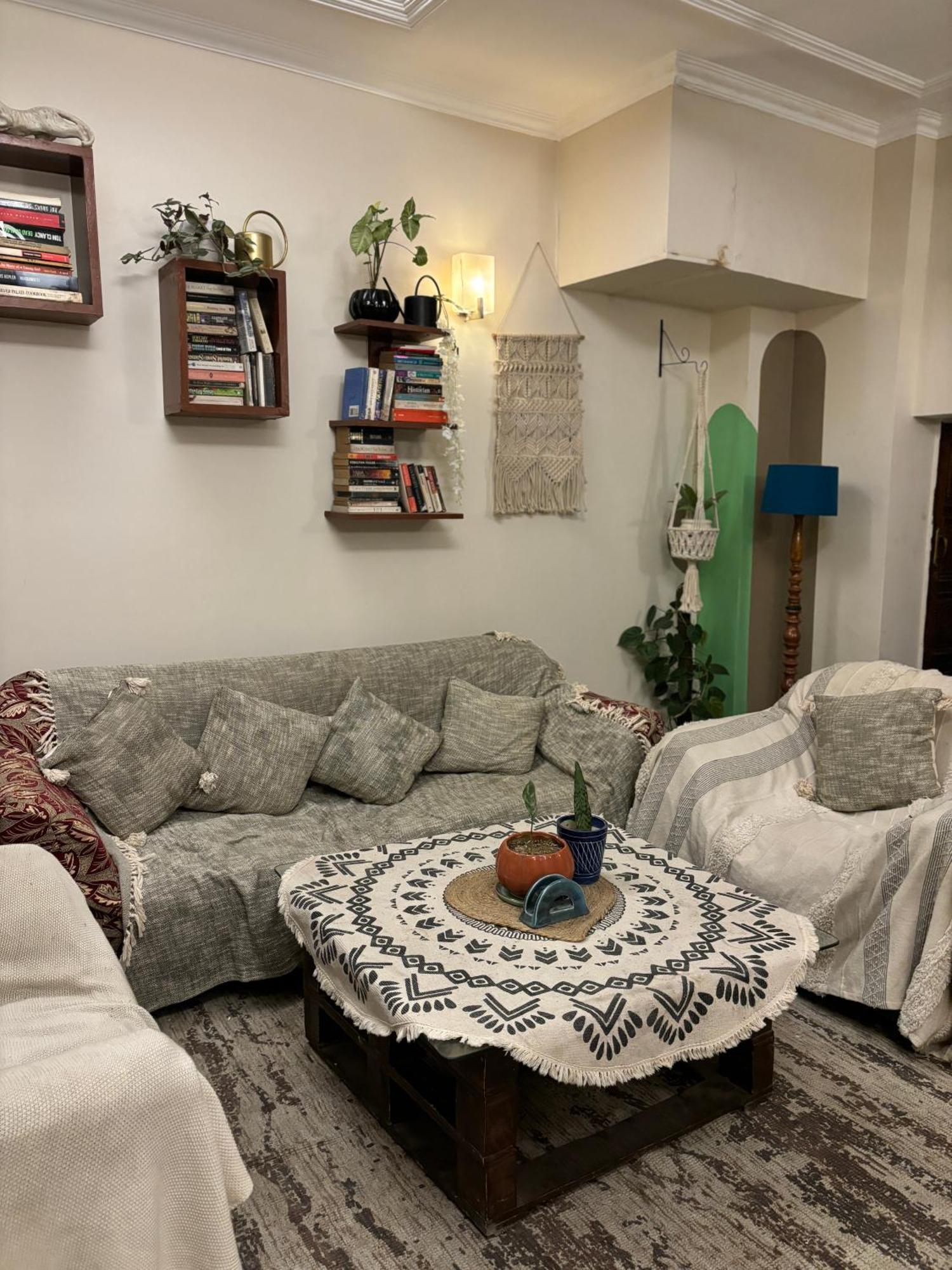 Atharva'S Homestay By Goaround Homes - Nehru Enclave Metro, South Delhi New Delhi Exterior foto