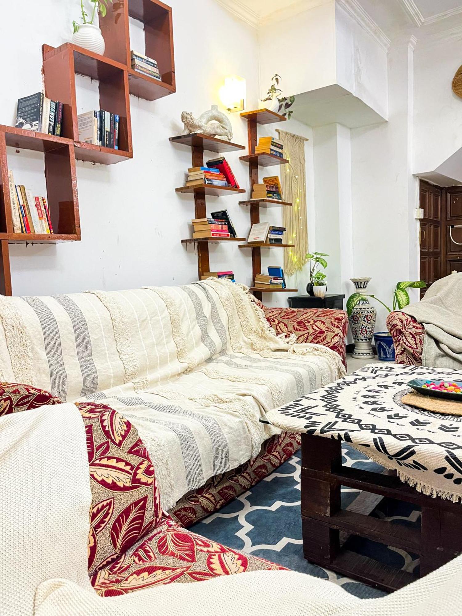 Atharva'S Homestay By Goaround Homes - Nehru Enclave Metro, South Delhi New Delhi Exterior foto
