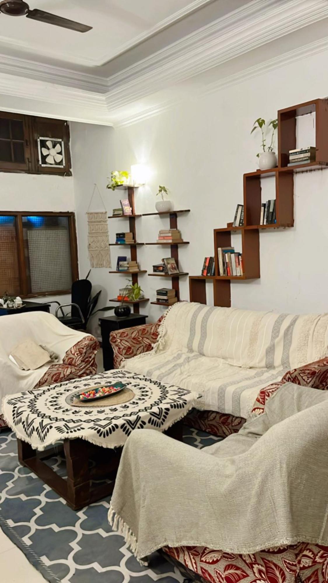 Atharva'S Homestay By Goaround Homes - Nehru Enclave Metro, South Delhi New Delhi Exterior foto